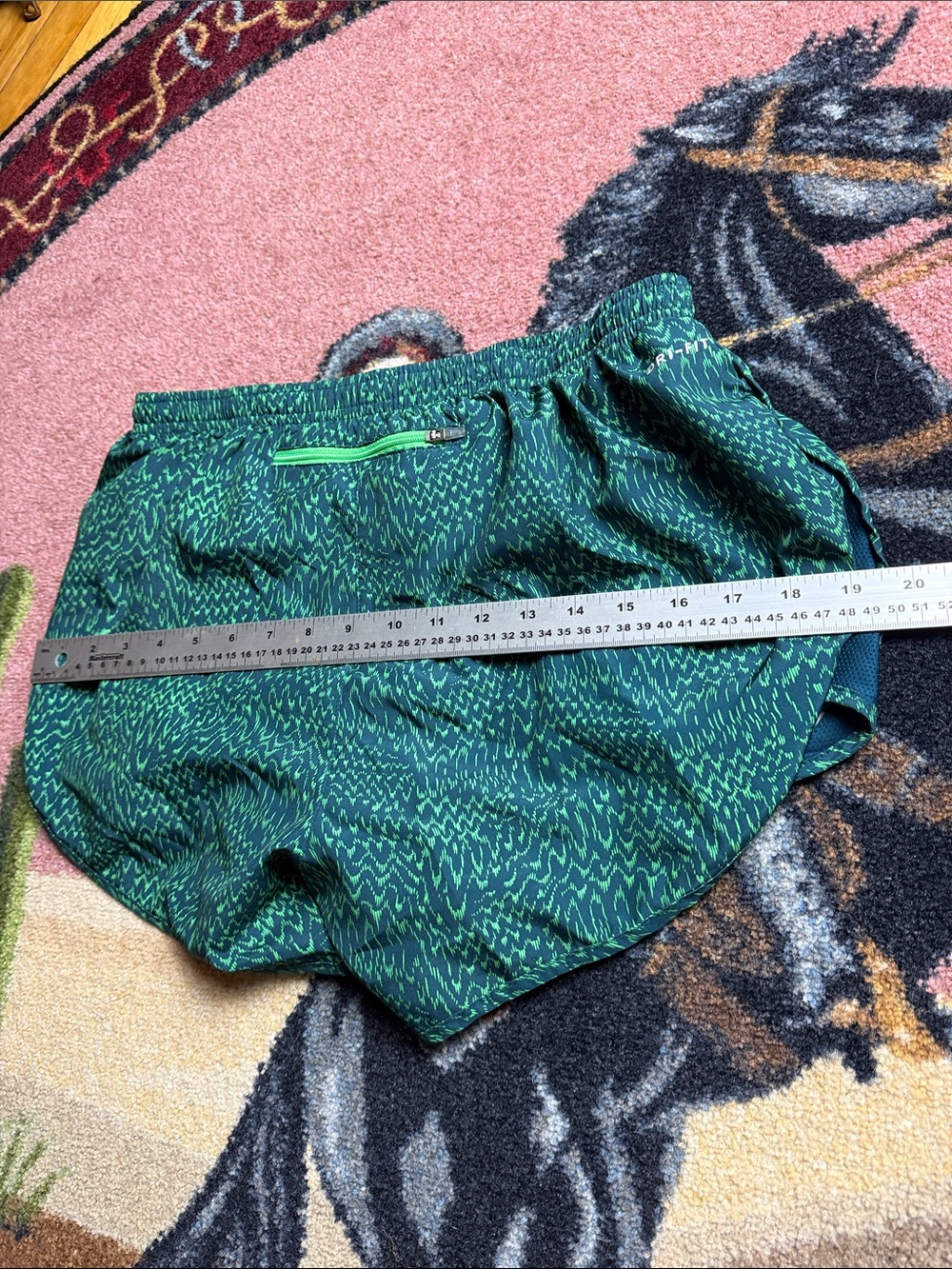 NIKE RUNNING SHORTS - Picture 12 of 12